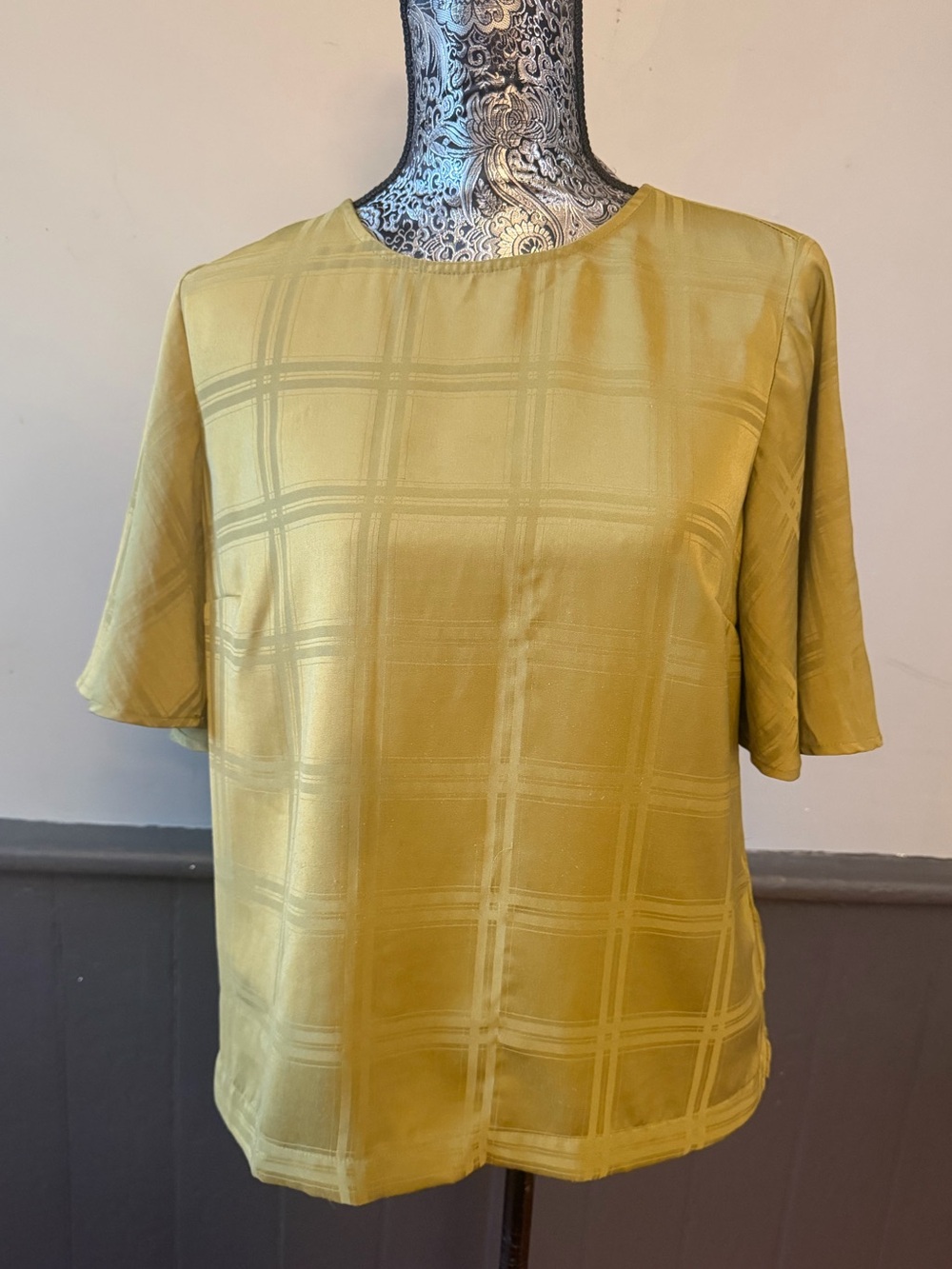 a new day Short Drape Sleeve Windowpane Top - Olive